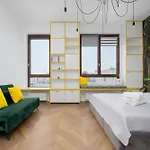 Sarmacka Prestige By Solarento Apartament *