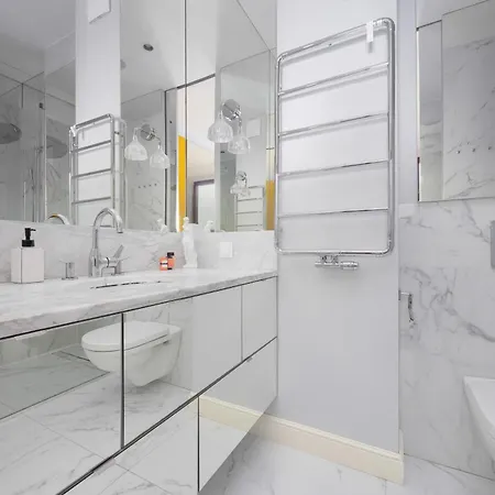 Sarmacka Prestige By Solarento Apartman Varsó